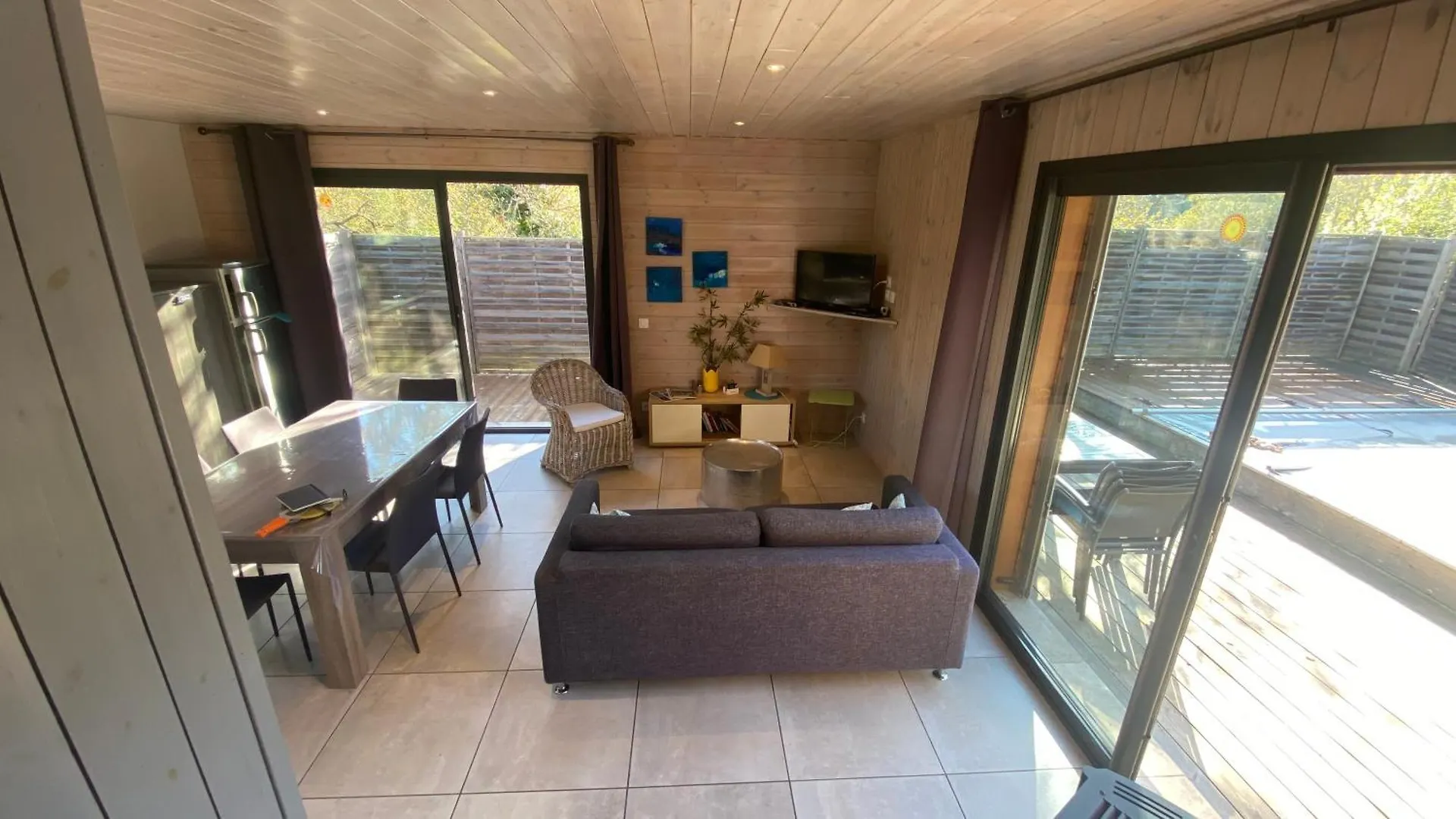 Villa Les Galets Salavas Holiday home