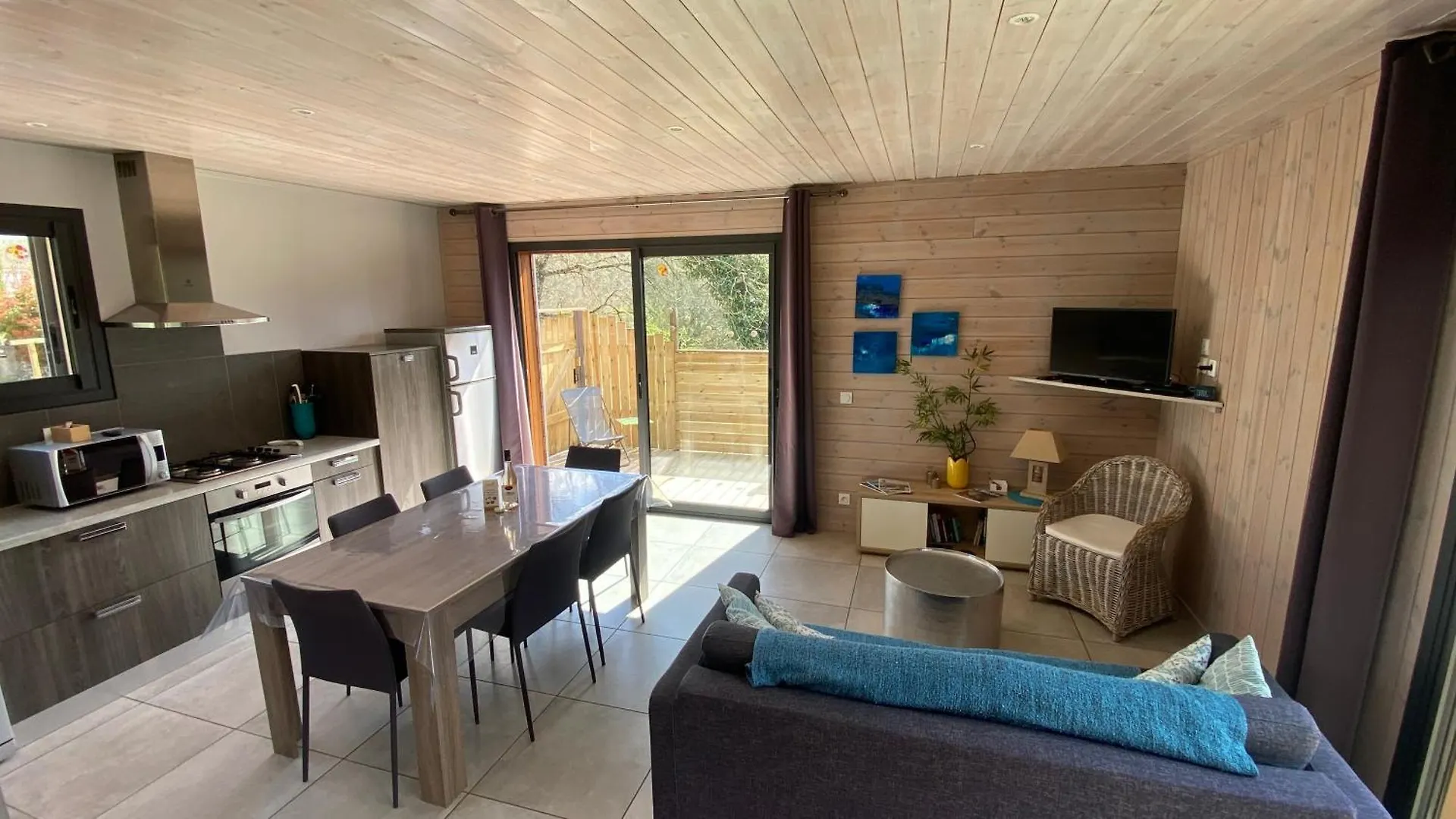 Holiday home Villa Les Galets Salavas France
